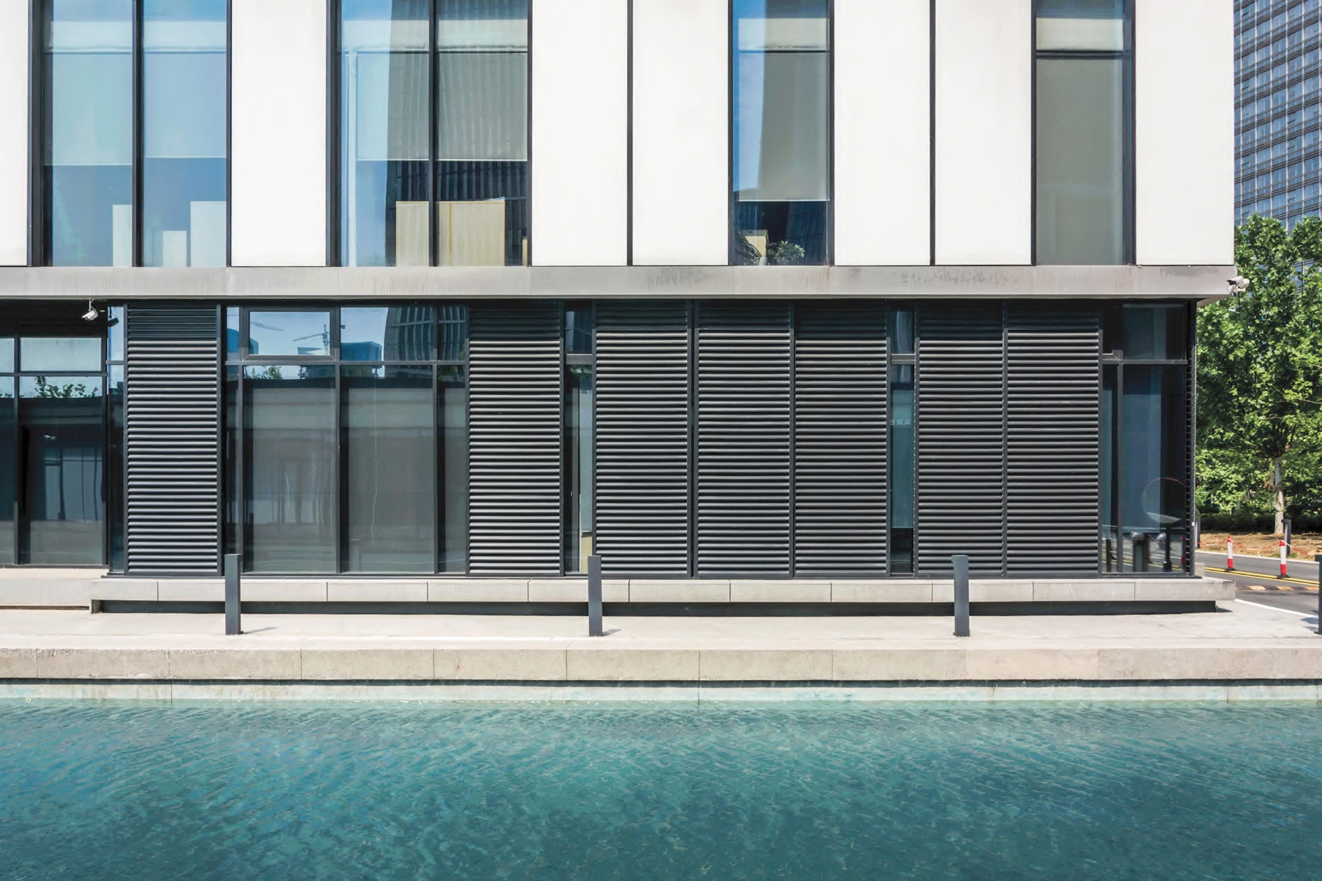 Alumen Louvers for Modern